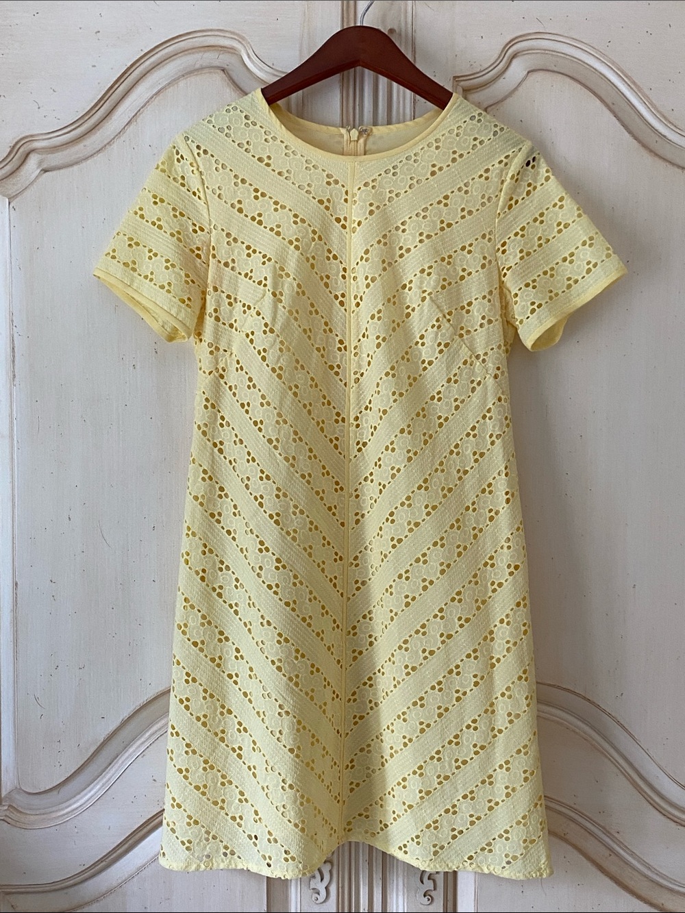 Ann Taylor Pale Yellow Eyelet A-Line Dress